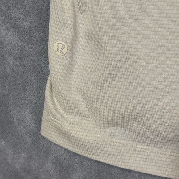 Lululemon Metal Vent Tech Polo Golf Shirt Men Medium ? Beige Short Sleeve Preppy - Picture 2 of 6